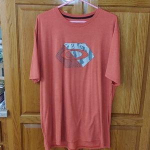 Oakley tshirt